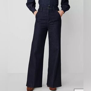 Women's Black Wide-Leg Jeans